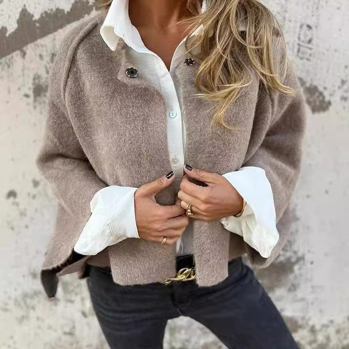 Solène™ | Veste Courte Douce et Élégante